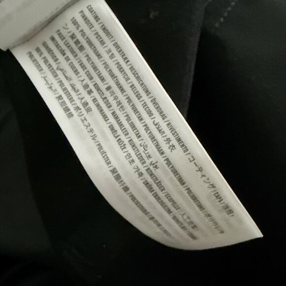 ABERCROMBIE & FITCH | Curve Love High Rise 90s Relaxed Vegan Leather Pant | 18 - Picture 7 of 8